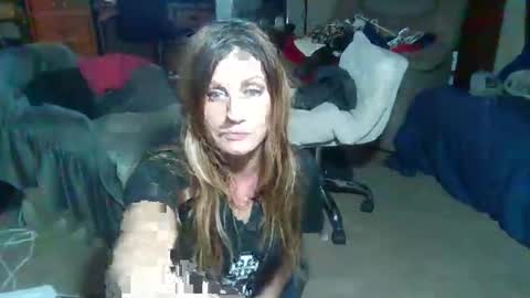 Snapshot of likerightnow chatting on 12-14-25, 11:15 likerightnow online show from 12-14-25, 11:15