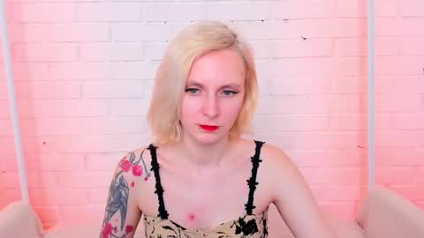 Snapshot of likilip chatting on 02-18-26, 01:34 likilip online show from 02-18-26, 01:34