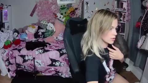 Lil Bunny online show from 01-02-25, 12:13