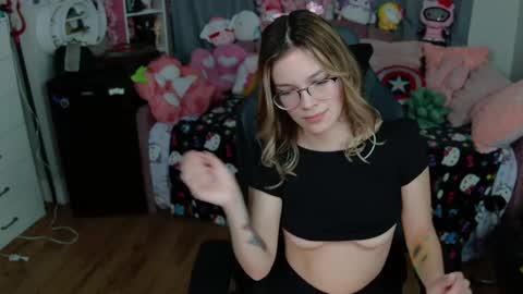 Lil Bunny online show from 02-25-25, 06:25