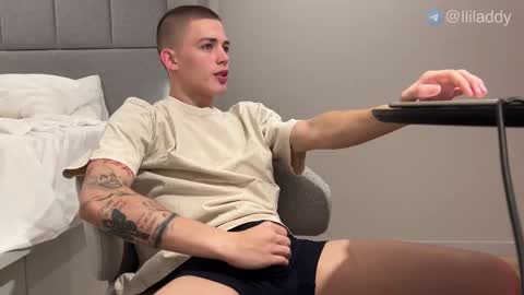 Addy online show from 09-27-25, 08:25