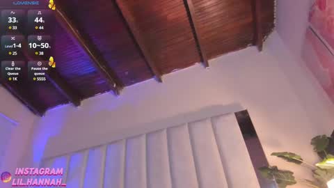 Snapshot of lil_hanna18 chatting on 02-25-25, 05:47 Hanna online show from 02-25-25, 05:47