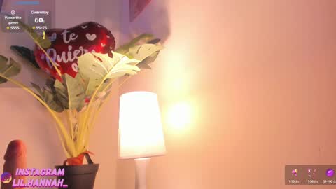 Snapshot of lil_hanna18 chatting on 03-12-25, 07:49 Hanna online show from 03-12-25, 07:49