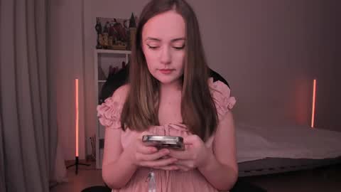 Snapshot of lil_happiness chatting on 02-09-25, 06:16 for free registration 3 online show from 02-09-25, 06:16