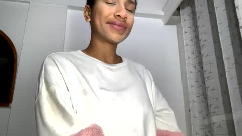 Snapshot of lil_ith chatting on 12-03-25, 08:34 Lilith online show from 12-03-25, 08:34