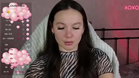 little moon online show from 02-18-25, 04:05