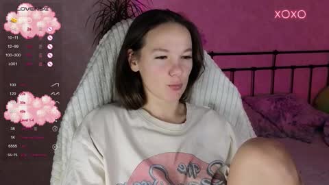 little moon online show from 11-30-25, 01:59