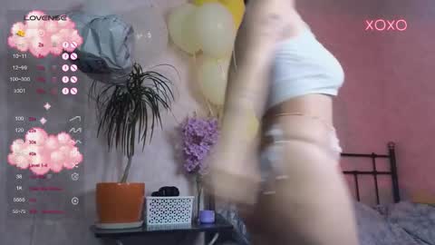 little moon online show from 02-12-26, 04:35