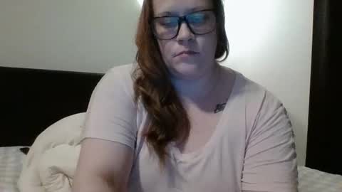 lil_nelli8 online show from 12-12-24, 07:19