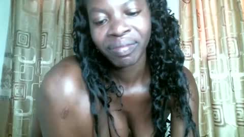 Snapshot of lil_paula chatting on 03-19-26, 06:28 serenity online show from 03-19-26, 06:28