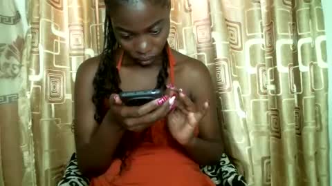 Snapshot of lil_paula chatting on 03-28-26, 09:53 serenity online show from 03-28-26, 09:53