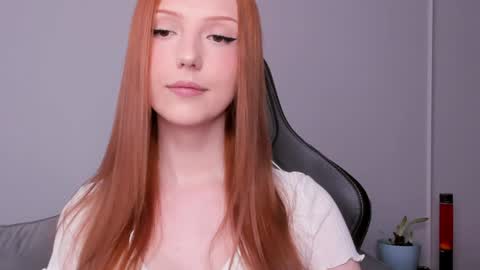 Snapshot of lil_pumpkinpie chatting on 02-08-25, 08:31 Val online show from 02-08-25, 08:31