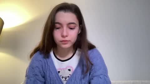 Snapshot of lil_pupsik chatting on 02-10-26, 05:11 Elina online show from 02-10-26, 05:11