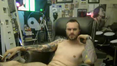 Snapshot of lil_tea_break_6996 chatting on 02-15-25, 11:39 t online show from 02-15-25, 11:39