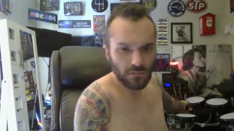 Snapshot of lil_tea_break_6996 chatting on 02-17-25, 04:59 t online show from 02-17-25, 04:59