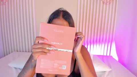 L I L A   online show from 02-02-25, 07:57