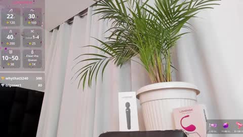 Snapshot of lila_elliot chatting on 12-01-24, 11:36 Lila online show from 12-01-24, 11:36