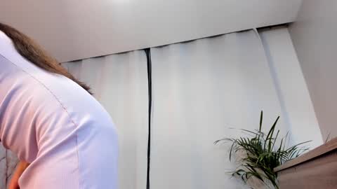 Snapshot of lila_elliot chatting on 12-14-24, 11:12 Lila online show from 12-14-24, 11:12