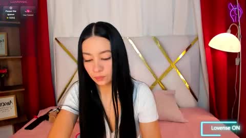 Snapshot of lila_pinky_ chatting on 04-20-26, 11:46 lila_pinky_ online show from 04-20-26, 11:46