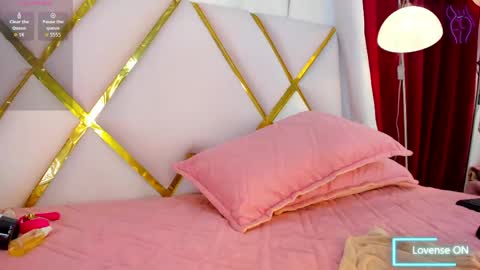 Snapshot of lila_pinky_ chatting on 04-27-26, 12:03 lila_pinky_ online show from 04-27-26, 12:03