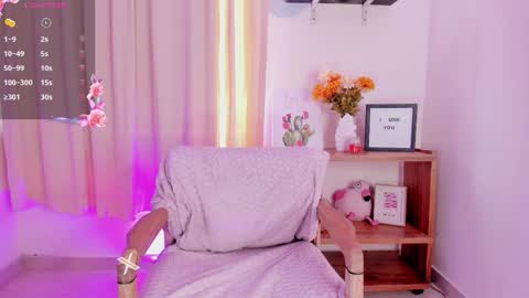 Snapshot of lila_rush_ chatting on 10-15-25, 05:35 Lila  online show from 10-15-25, 05:35