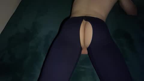 lilbenny05 online show from 03-11-26, 09:37