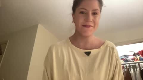 Snapshot of lilbi85_ chatting on 01-28-25, 03:15 lilbi85_ online show from 01-28-25, 03:15