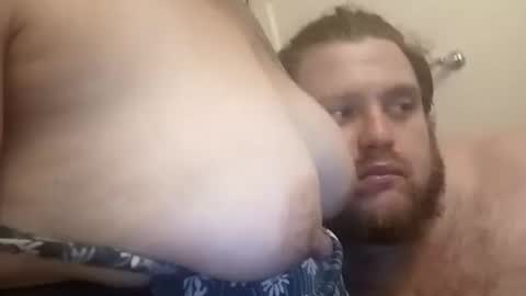 Snapshot of lilbratty_clouds_ogpuffdragon chatting on 10-22-25, 08:25 lilbratty_clouds_ogpuffdragon online show from 10-22-25, 08:25