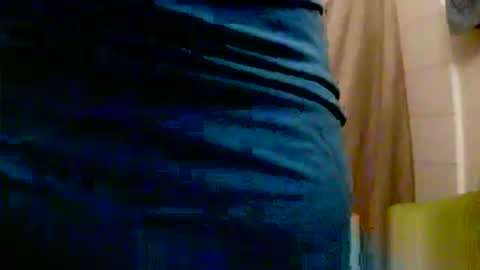 Snapshot of lilbratty_clouds_ogpuffdragon chatting on 11-13-25, 10:14 lilbratty_clouds_ogpuffdragon online show from 11-13-25, 10:14