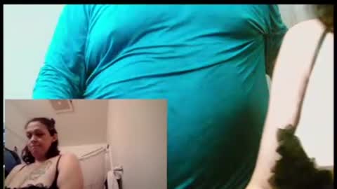 Snapshot of lilbratty_clouds_ogpuffdragon chatting on 11-22-25, 02:27 lilbratty_clouds_ogpuffdragon online show from 11-22-25, 02:27