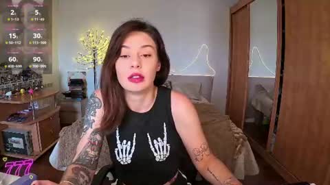 Camomile Lil online show from 06-13-26, 08:56