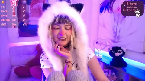 lilcandy19 online show from 10-08-25, 12:14