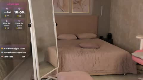 Hi im Yuki online show from 03-10-26, 02:44