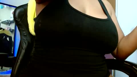 lilcutekitty_ online show from 11-17-25, 01:39
