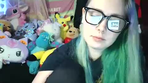 Snapshot of lilemmy1999 chatting on 12-18-24, 05:00 emily ryanson online show from 12-18-24, 05:00