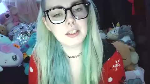 Snapshot of lilemmy1999 chatting on 12-24-24, 11:44 emily ryanson online show from 12-24-24, 11:44