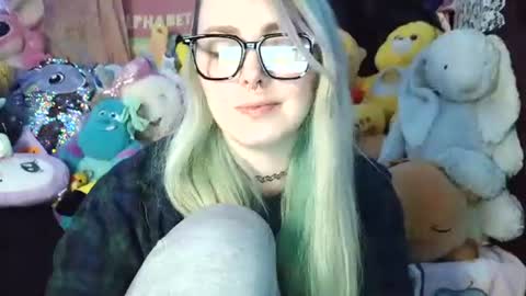 Snapshot of lilemmy1999 chatting on 01-06-25, 10:26 emily ryanson online show from 01-06-25, 10:26