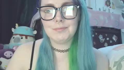 Snapshot of lilemmy1999 chatting on 09-17-25, 01:18 emily ryanson online show from 09-17-25, 01:18