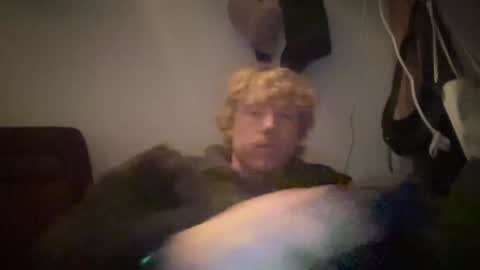 Snapshot of lilginge1 chatting on 01-05-25, 11:12 lilginge1 online show from 01-05-25, 11:12