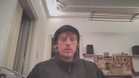 Snapshot of lilginge1 chatting on 02-18-26, 04:03 lilginge1 online show from 02-18-26, 04:03