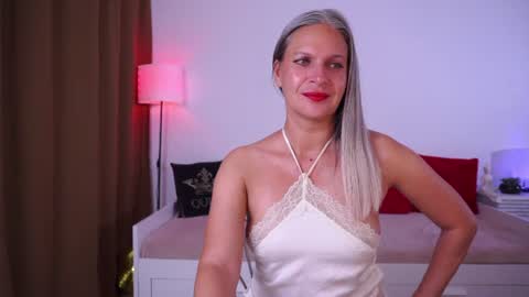 Snapshot of lilhearta chatting on 07-12-26, 08:11 Andreea online show from 07-12-26, 08:11