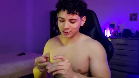 Snapshot of lilhotnando chatting on 06-17-26, 03:09 Fernando online show from 06-17-26, 03:09