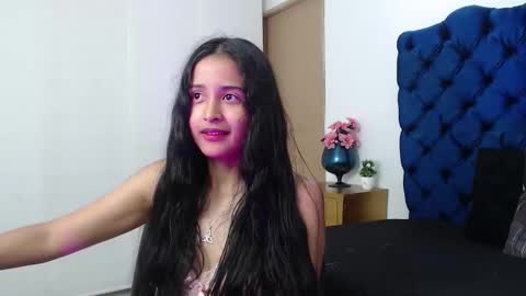 Lili online show from 11-18-25, 03:12