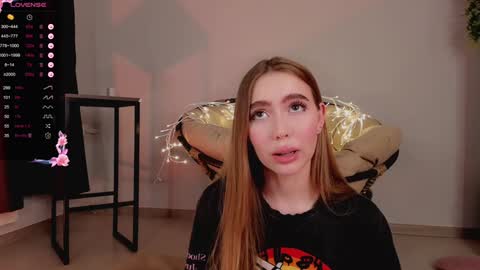 Snapshot of lili__roze_ chatting on 01-09-25, 03:26 lili__roze_ online show from 01-09-25, 03:26