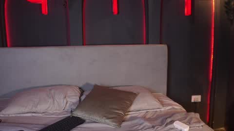 Lili  online show from 04-28-26, 02:00