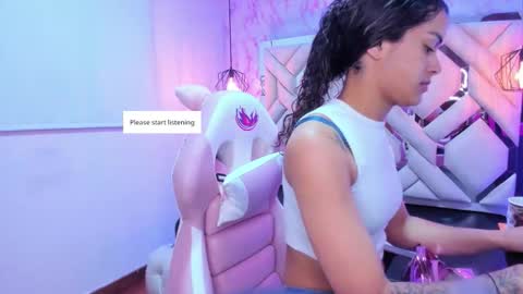 lili_evanss online show from 10-20-25, 11:32