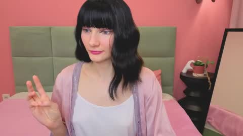 Lilli  follow me kiss online show from 04-23-26, 11:09
