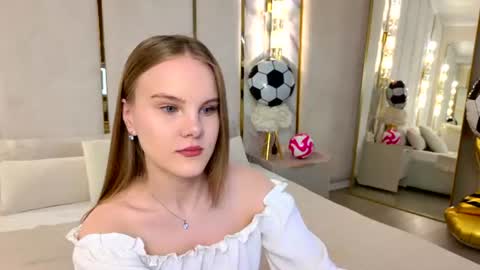 lili_lohan online show from 07-01-26, 05:09