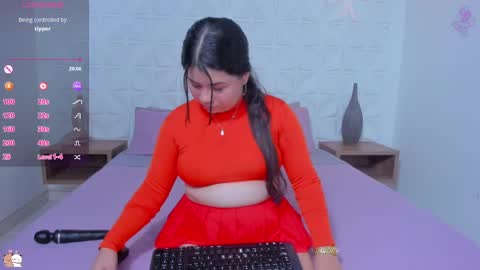 Snapshot of lili_mccormick chatting on 02-26-25, 03:53 SALOME online show from 02-26-25, 03:53
