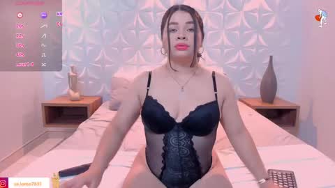 Snapshot of lili_mccormick chatting on 10-07-25, 02:53 SALOME online show from 10-07-25, 02:53